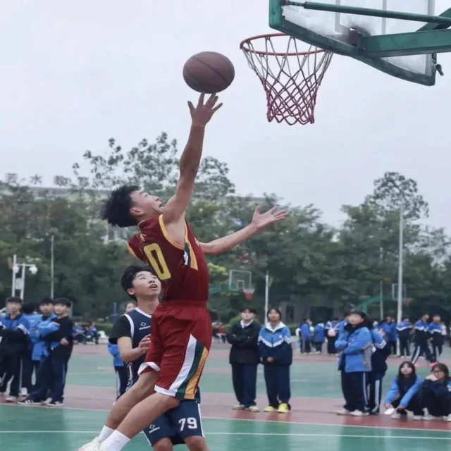 曼城欧冠翻盘创奇迹引球迷热议